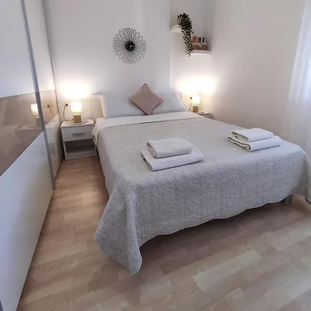 Bungalow Ban Holiday home *