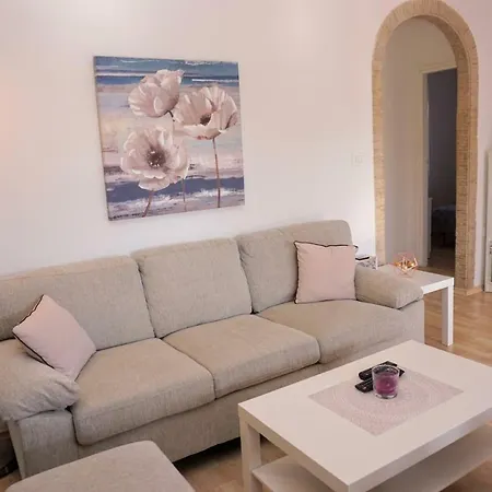 Bungalow Ban Holiday home *
